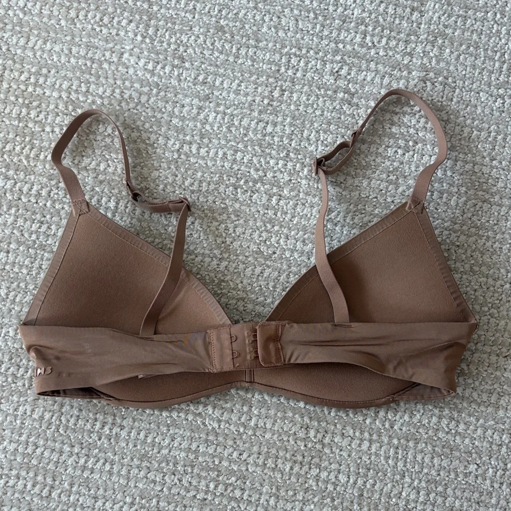 SKIMS Nude Push-up Bra - Picture 4 of 4